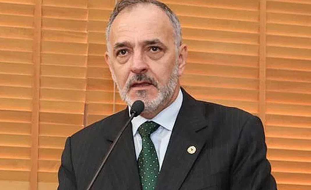 Tchê diz que declarações dele na Comissão logo cedo não eram endereçadas a Pedro Longo