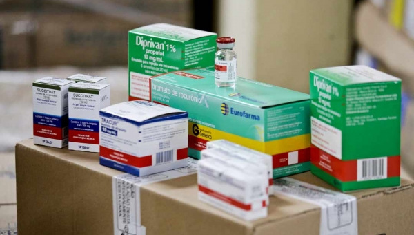 Acre recebe até domingo quase 45 mil unidades de medicamentos destinados à intubação