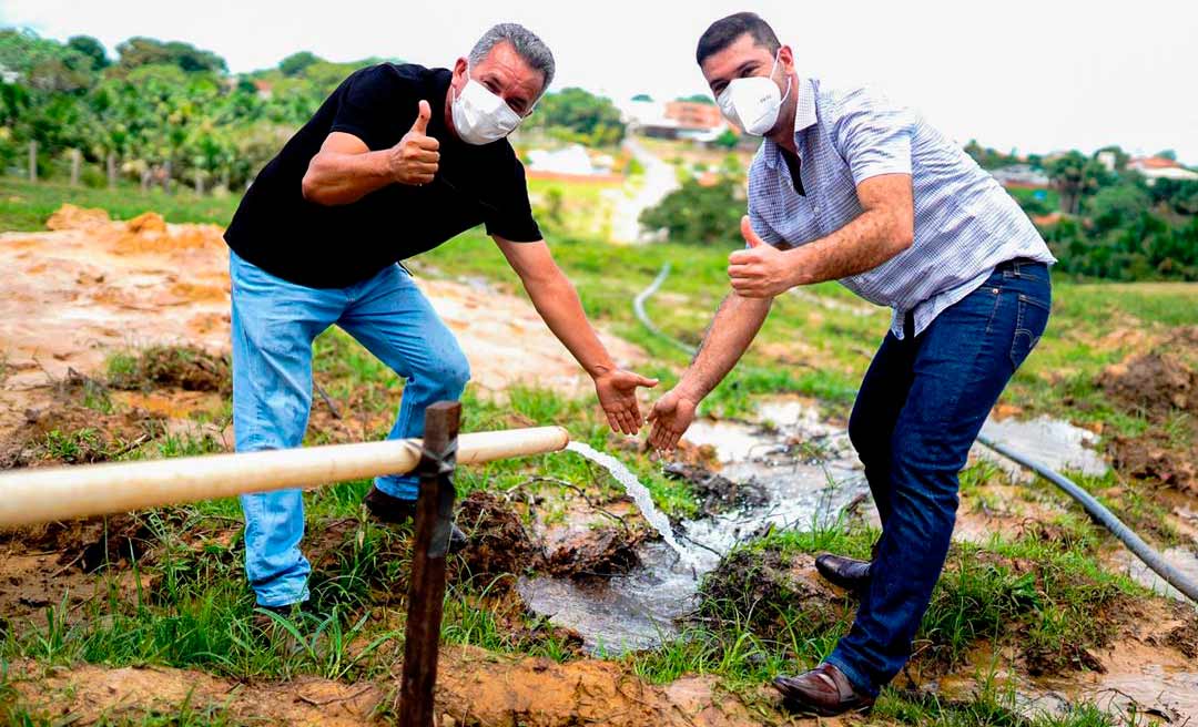 Nicolau Júnior visita obra que vai levar água para mais de 10 mil pessoas em Cruzeiro do Sul