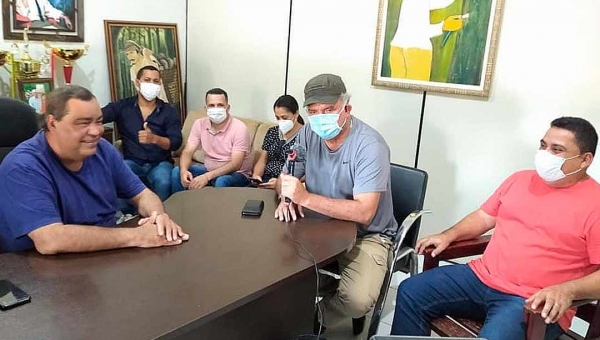 Sem meias palavras, Mazinho Serafim diz que Petecão será seu candidato ao governo do Acre