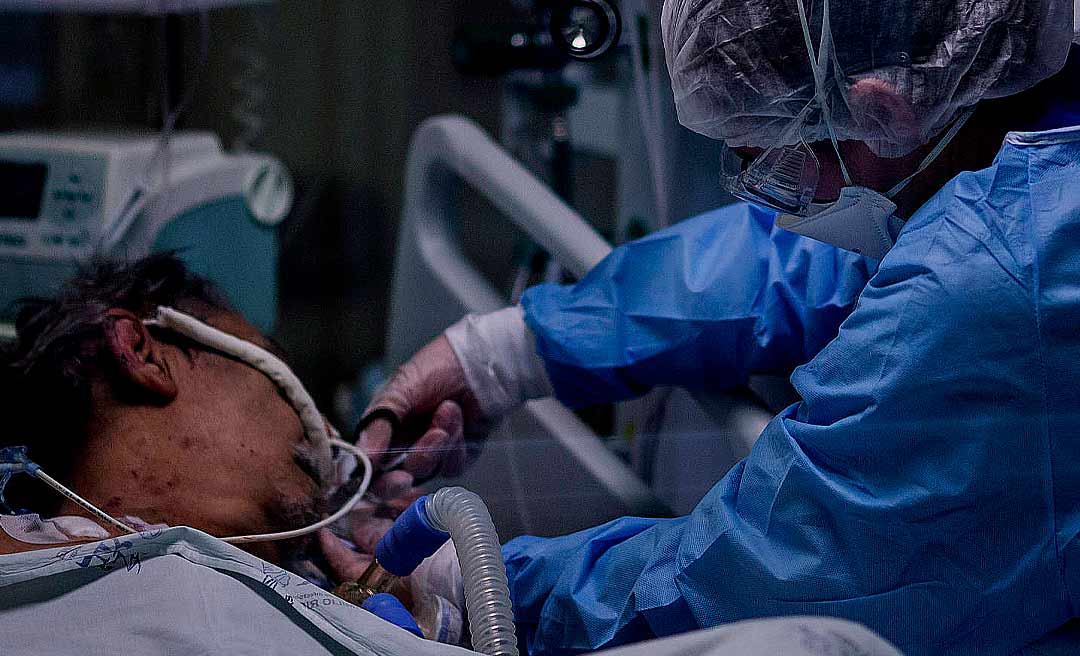 Acre confirma dois casos de covid-19 causados pela variante P1 e 1 caso pela P2