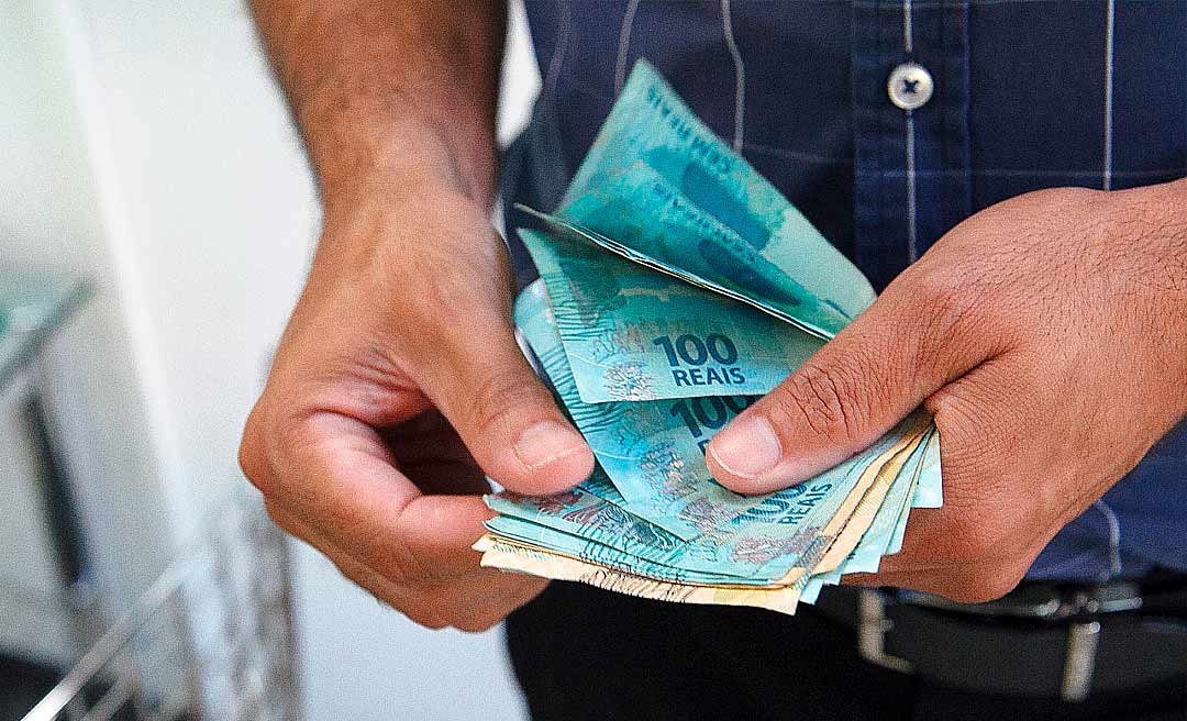 Governo antecipa pagamento dos servidores públicos para o dia 26