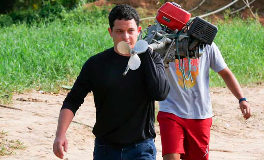 Israel Milani coordena manutenção da estação de monitoramento instalada na Aldeia dos Patos