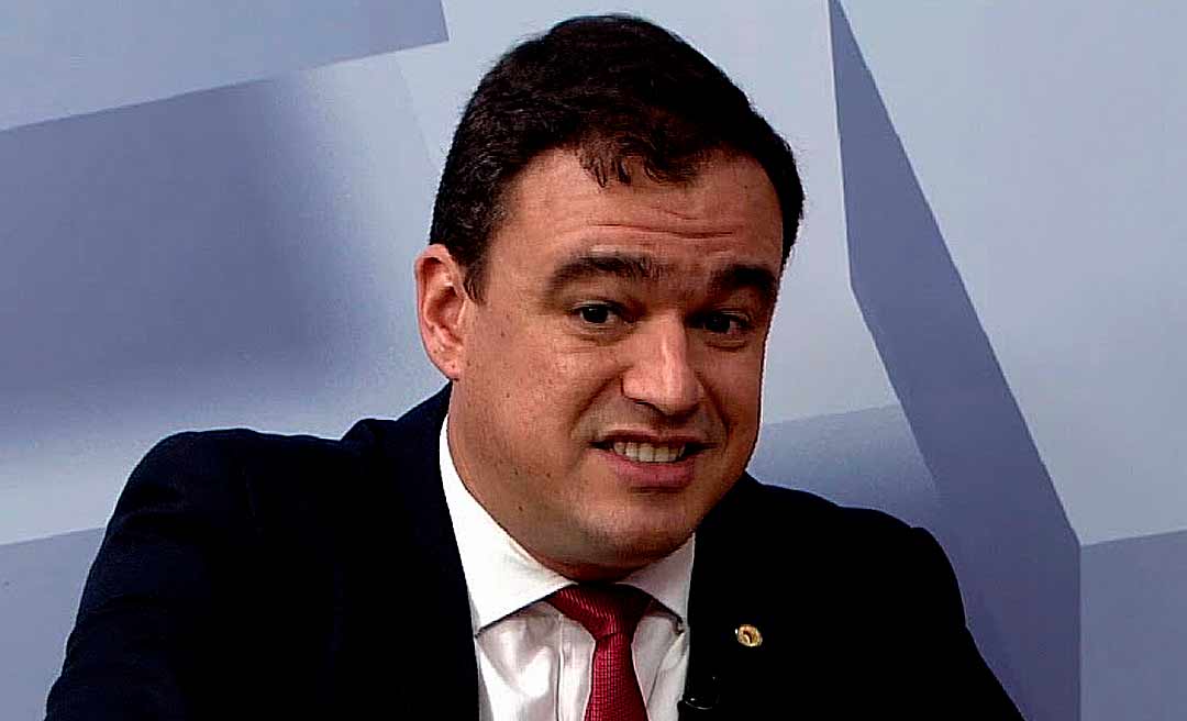 Líder do PT na Assembleia critica governo e sai em defesa do Comitê Acre Sem Covid