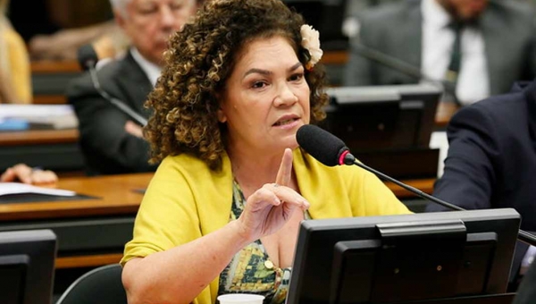 Deputada Perpétua cobra providências por Rio Branco aparecer entre as 50 cidades mais violentas do planeta