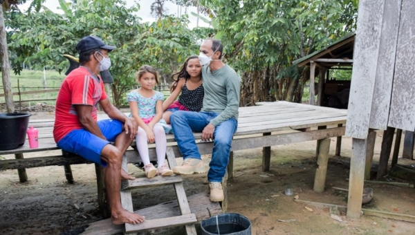Prefeitura leva investimentos aos moradores do ramal do Tico, na Vila Santa Luzia