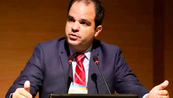 Procurador diz que 80 dos 150 contratos de terceirizadas mantidos com a Educação já apresentaram documentação