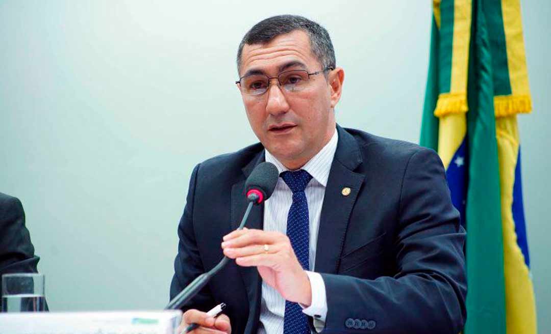 Jesus Sérgio pede o retorno de R$ 330 milhões ao Orçamento da União para prevenção às drogas