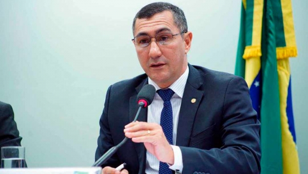 Jesus Sérgio pede o retorno de R$ 330 milhões ao Orçamento da União para prevenção às drogas