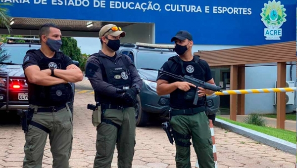 Acusado de participação em "esquema dos computadores" da Educação, Javã Costa é exonerado