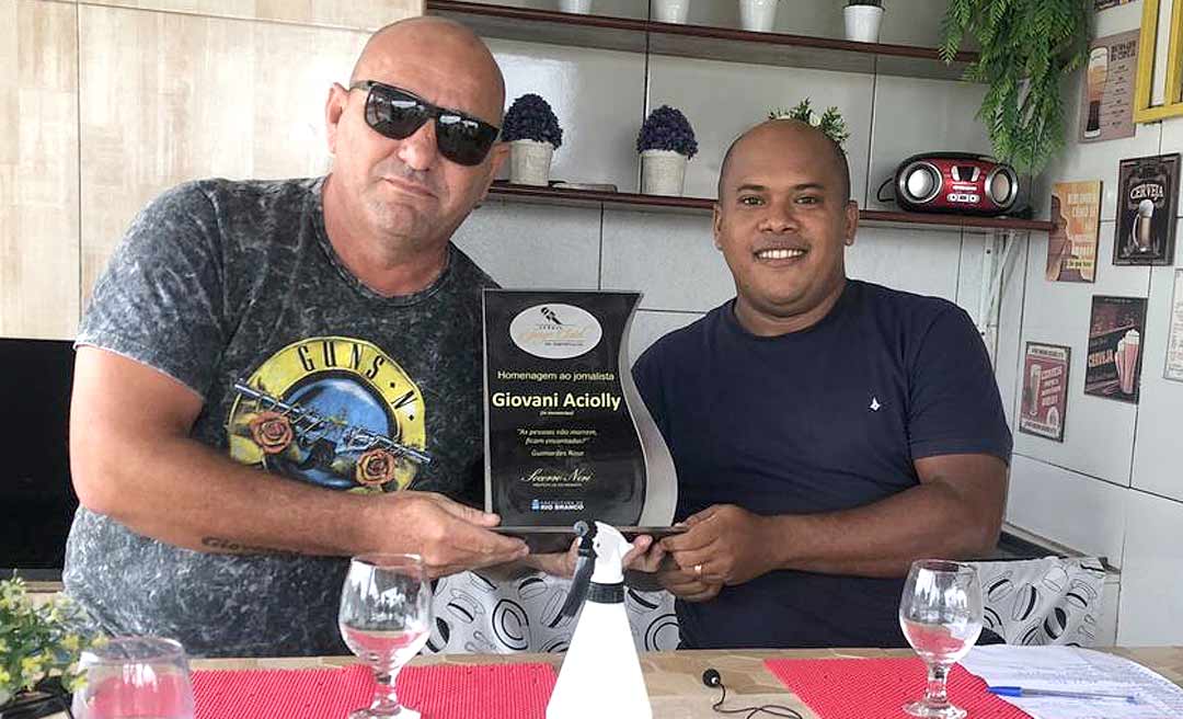 No Programa Papo Reto, radialista Raimundo Accioly fala do desafio em criar a fundação Giovanni Accioly