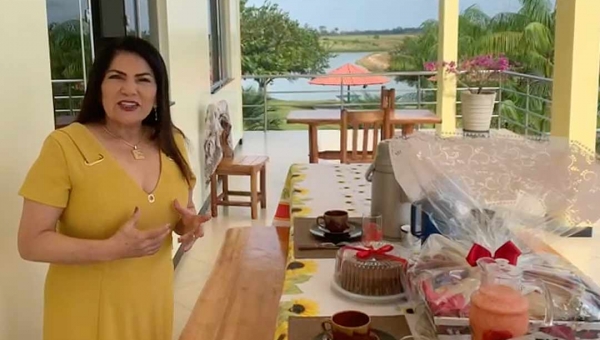 Deputada Antonia Sales grava mensagem de carinho a todas as mães acreanas