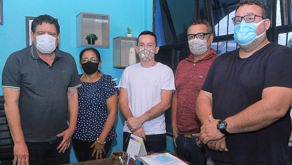 Flaviano reafirma apoio à luta dos enfermeiros e técnicos na busca por um piso justo e carga horária de 30 horas semanais