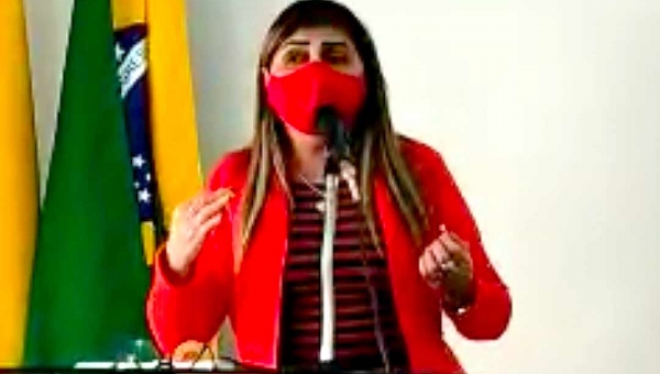 Vereadora do Quinari denuncia interferência de Rosana Gomes na escolha de membros do Fundeb