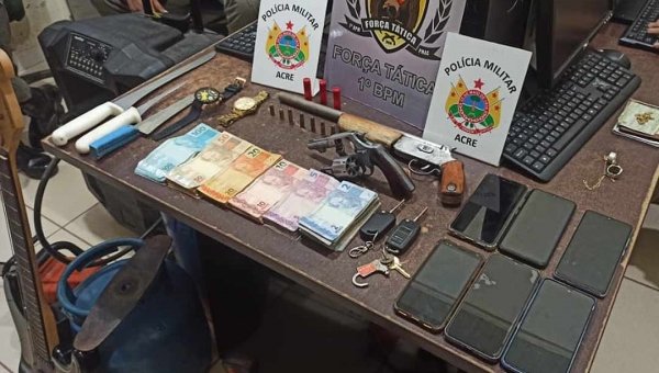 Quarteto toca o terror em mercantil no Belo Jardim, mas é preso no Wilson Ribeiro