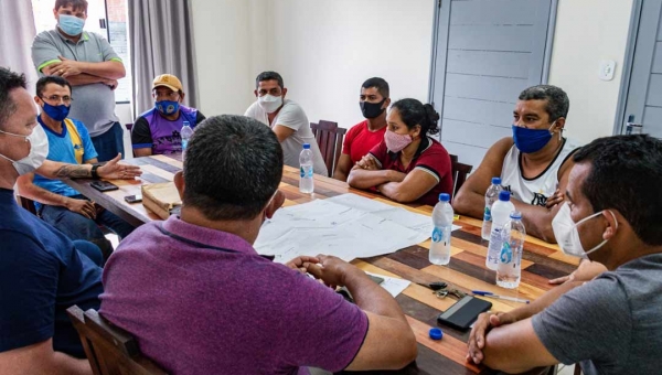 Secretaria de Articulação Política busca entendimento entre vendedores do mercado