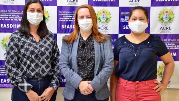 Prefeitura de Cruzeiro do Sul firma parcerias com Secretaria de Estado de Assistência Social