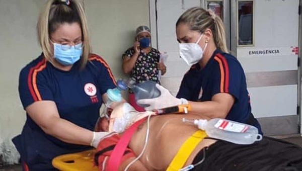 Idoso sofre acidente na AC-10 ao cair em um buraco e fica em estado gravíssimo