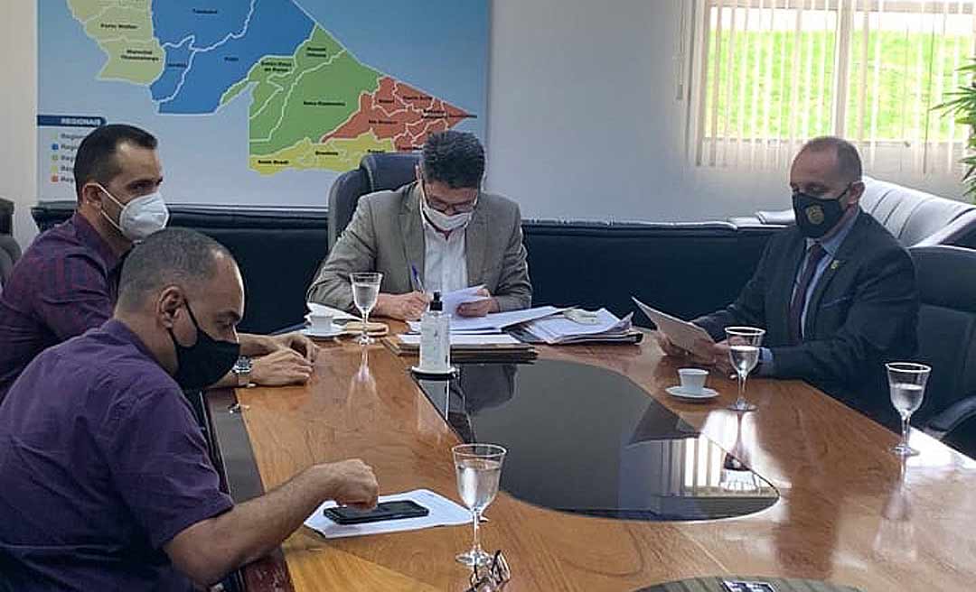 Polícia Civil e Tribunal de Contas do Estado assinam Termo de Cooperação Técnica