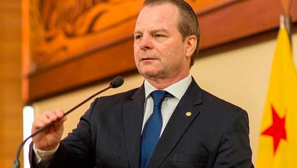 Projeto de lei anticorrupção do deputado Pedro Longo é aprovado na Aleac