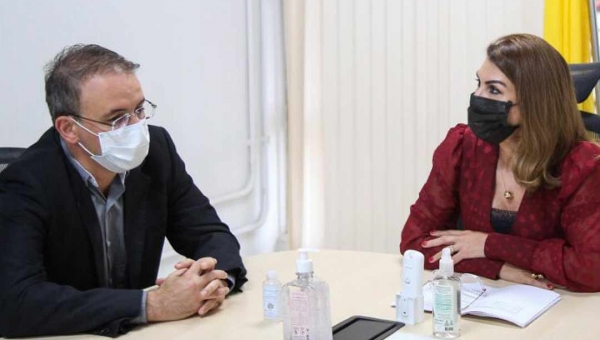 ”Não podemos permitir o fechamento da UFAC”, diz Leo de Brito