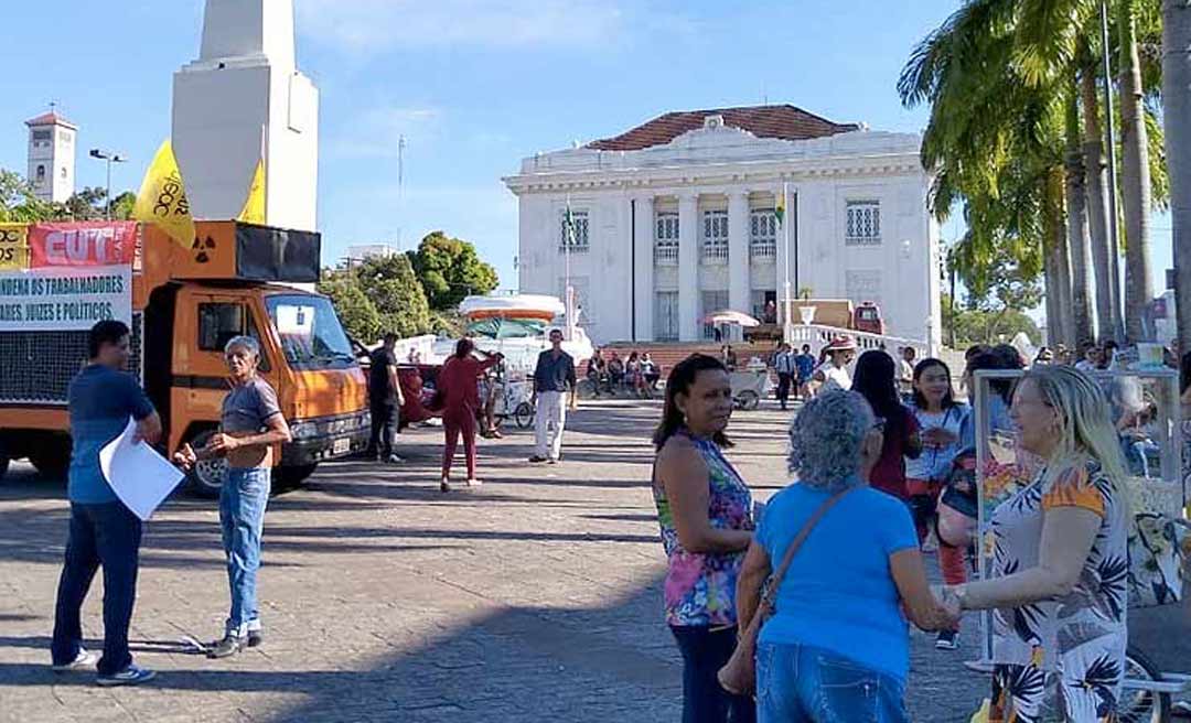 Servidores da Educação fazem vigília hoje em frente ao Palácio Rio Branco
