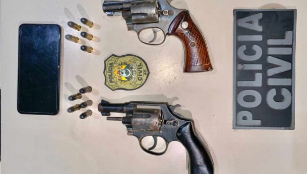 Policia Civil evita assalto, apreende duas armas de fogo e prende os dois acusados na cidade de Feijó