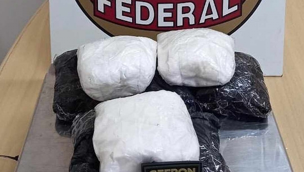 Operação conjunta prende casal do tráfico dentro de ônibus que faz a linha Assis Brasil/Rio Branco