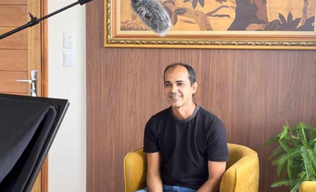 Prefeito Zequinha Lima lança o programa "Com a Palavra" para interagir com a população de Cruzeiro do Sul