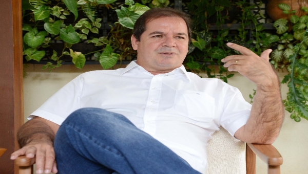 Tião Viana faz alerta sobre nova onda da covid-19: "Um novo colapso se avizinha"