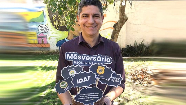 Requerimentos de Calegário fazem “mesversário” nas gavetas da Assembleia e deputado leva bolo