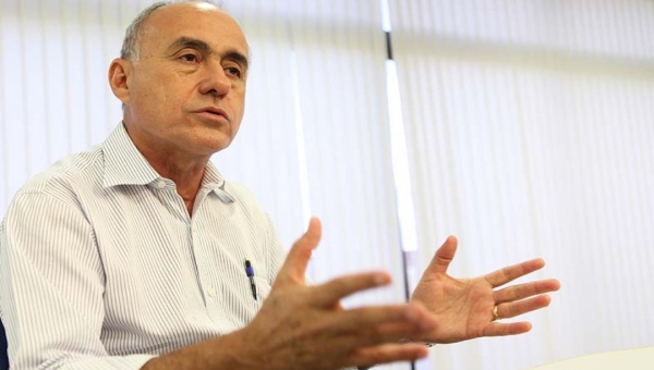 Contrariando vontade de servidores, Bocalom decreta retorno de todos os serviços presenciais