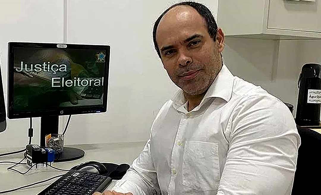 Juiz acreano ironiza quem acredita em fraude nas urnas eletrônicas: "Puro terraplanismo na arena democrática"