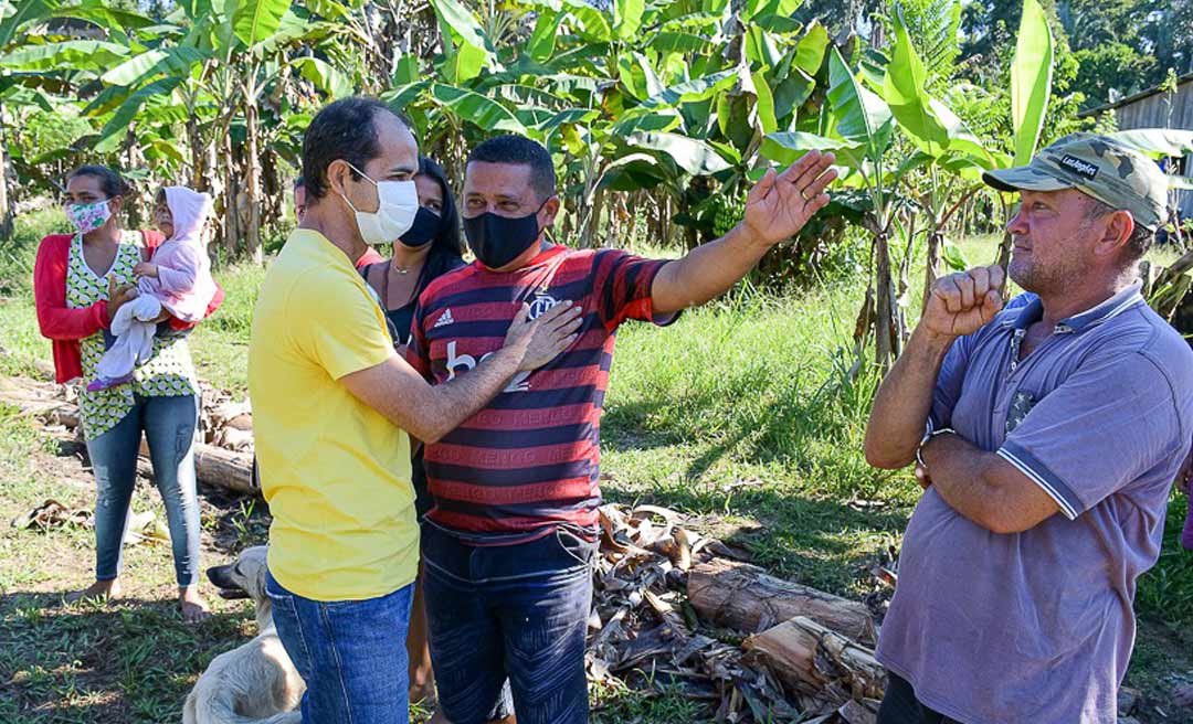 Prefeitura de Cruzeiro do Sul e energisa levam luz para pessoas que estão a mais de 40 anos no escuro