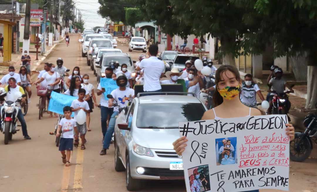 Ato com caminhada e oração em Plácido de Castro pede justiça pela morte de Gedeon Barros