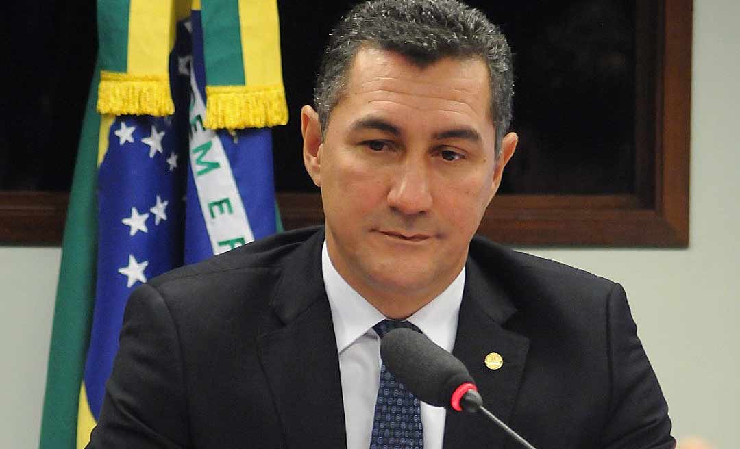 Jesus Sérgio convoca audiência pública para Aneel explicar aumento da tarifa de energia elétrica