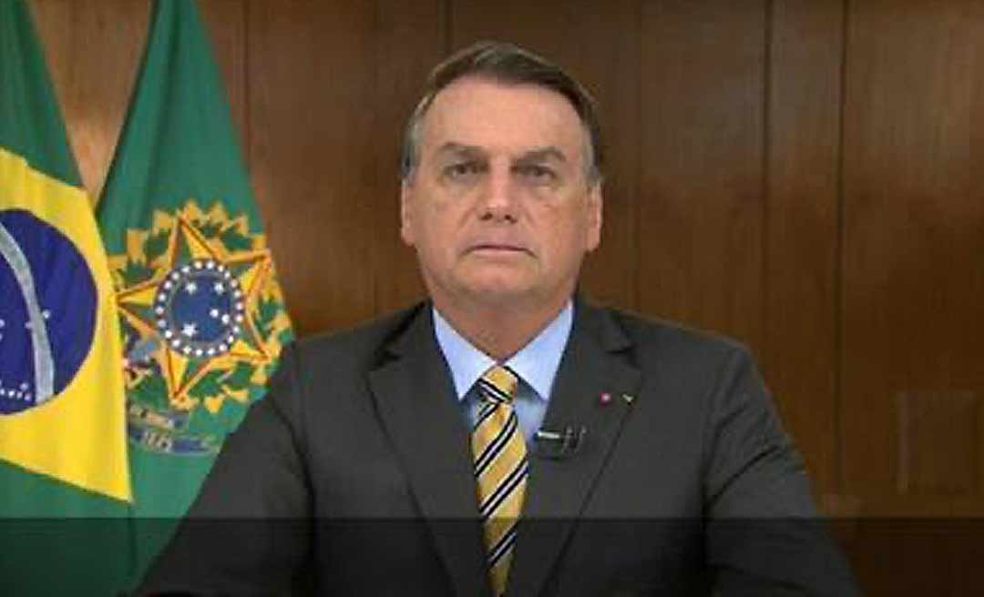 Em pronunciamento na TV, Bolsonaro promete vacina para toda a população até o fim do ano