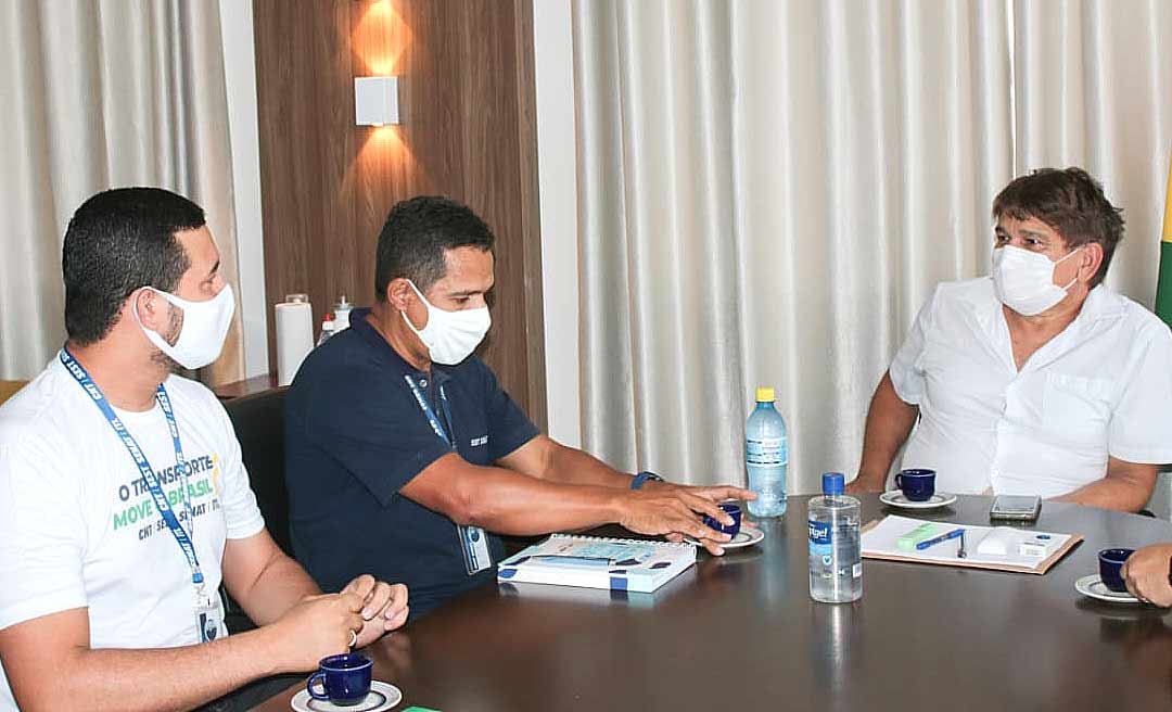 Prefeitura de Cruzeiro do Sul e equipe do Sest/Senat se reúnem para traçar estratégias