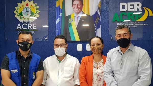 Jesus Sérgio cumpre agenda em Rio Branco e trata sobre a construção de um conjunto habitacional em Tarauacá