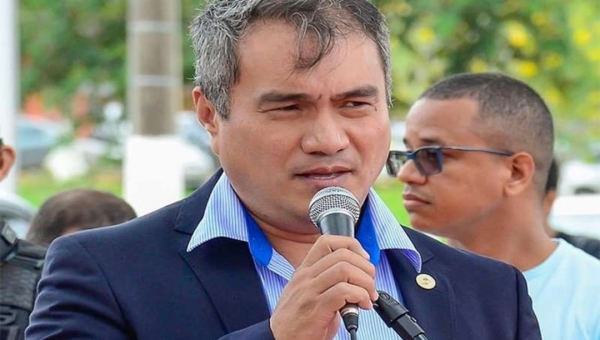 Insatisfeito no PSDB, Minoru revela que deve se filiar ao PSD e integrar projeto de Petecão