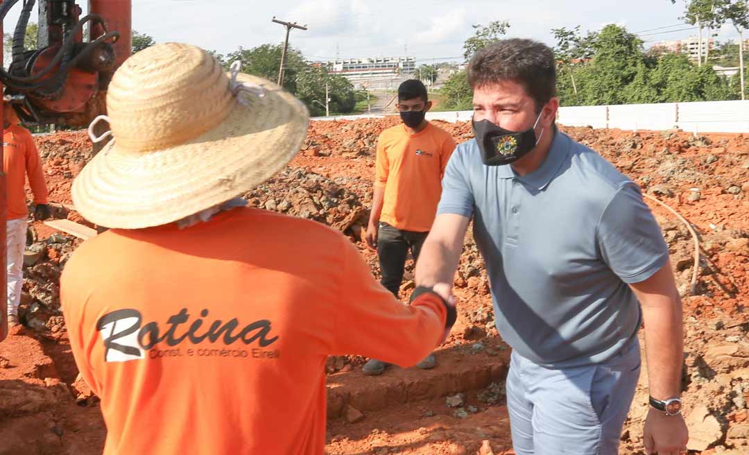 Gladson Cameli acompanha obras para evitar interrupção de abastecimento na capital