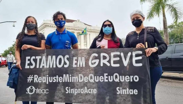 SIndicatos da educação informam aos pais de alunos que não encerraram a greve no Acre