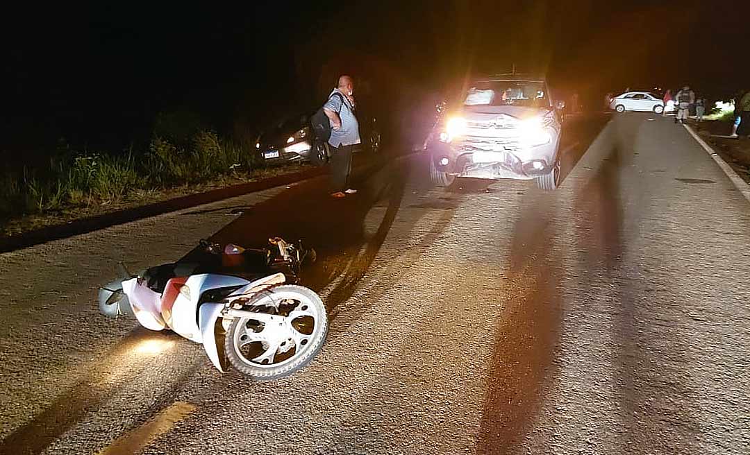 Casal é atropelado enquanto trafegava na BR-317; moto não tinha lanterna traseira