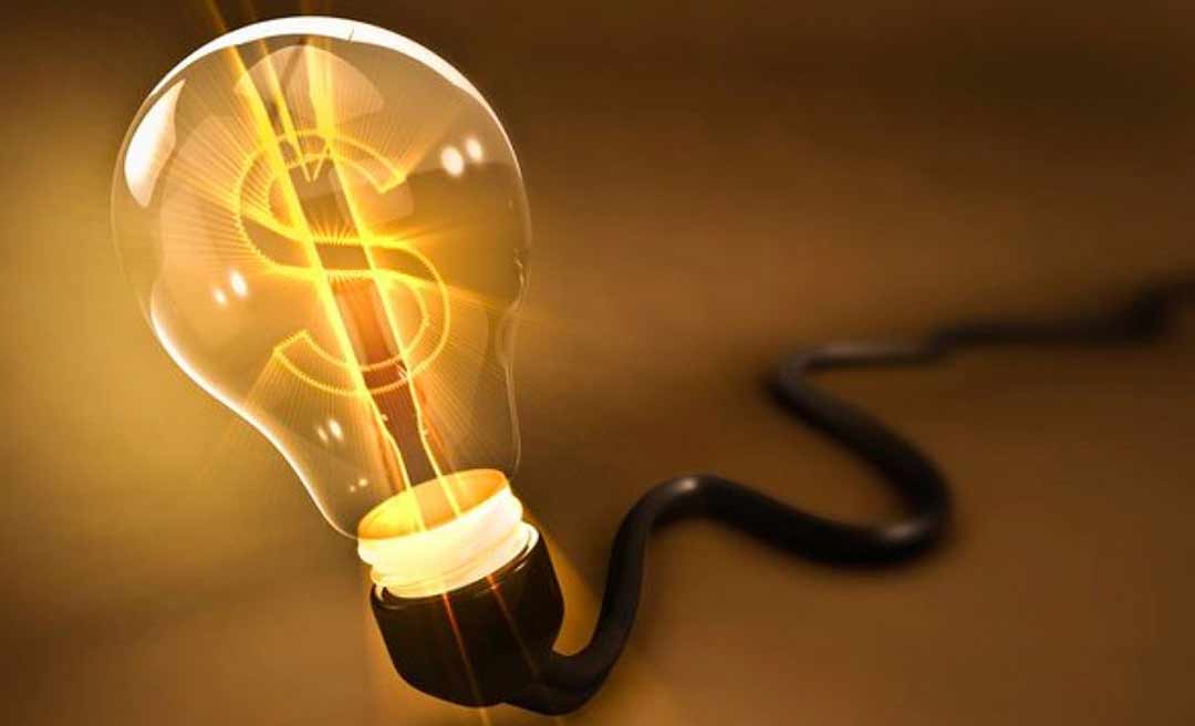 Reajuste de bandeiras tarifárias de energia elétrica deve passar de 20%, diz diretor da Aneel