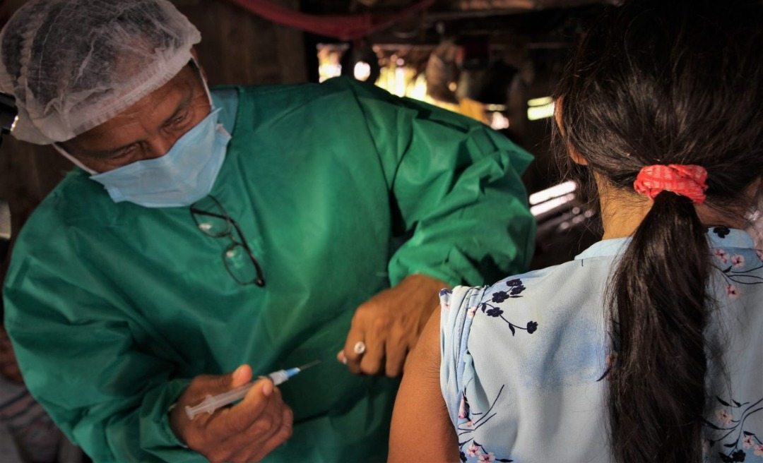 Com avanço da vacina, estudo aponta redução de casos positivos da Covid-19