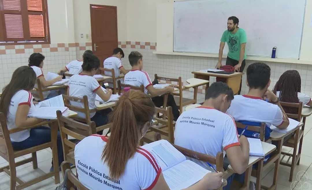 Queiroga defende volta às aulas mesmo que professores ainda não tenham a segunda dose