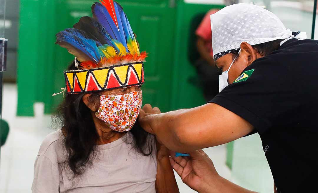 Governo do Acre quer usar em Rio Branco 10 mil doses de vacinas recusadas por indígenas