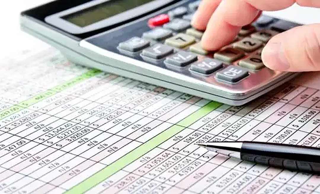 Ministro Paulo Guedes anuncia que faixa de isenção do IR passará para R$ 2,5 mil