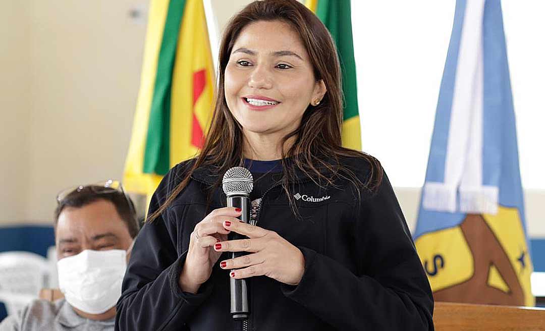 Em Sena Madureira, Jéssica Sales inaugura obras e anuncia importantes investimentos