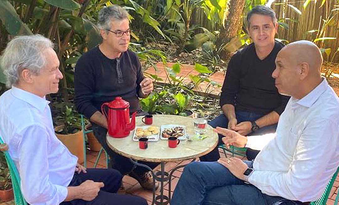 "Estamos tentando organizar as ideias para construir um ambiente bem bacana", diz Jorge Viana